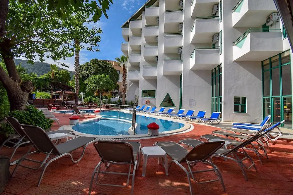 Siesta Hotel イチュメレール