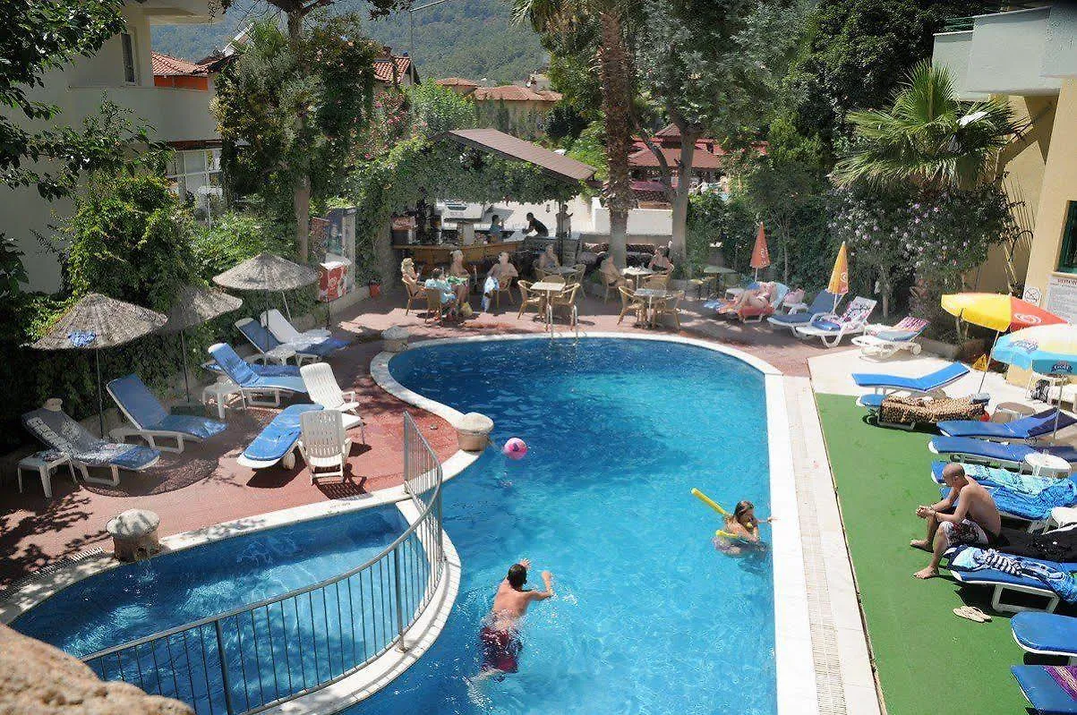 **  Siesta Hotel İçmeler Türkiye